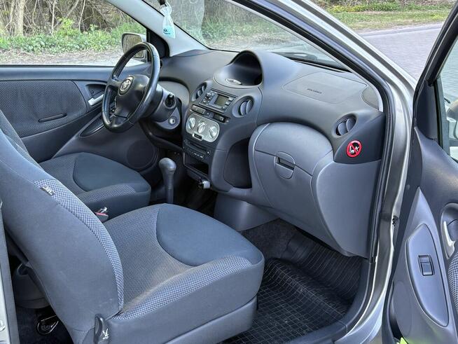 Toyota Yaris 2005r, 1.3 VVT-i, automat Błażejewo - zdjęcie 6