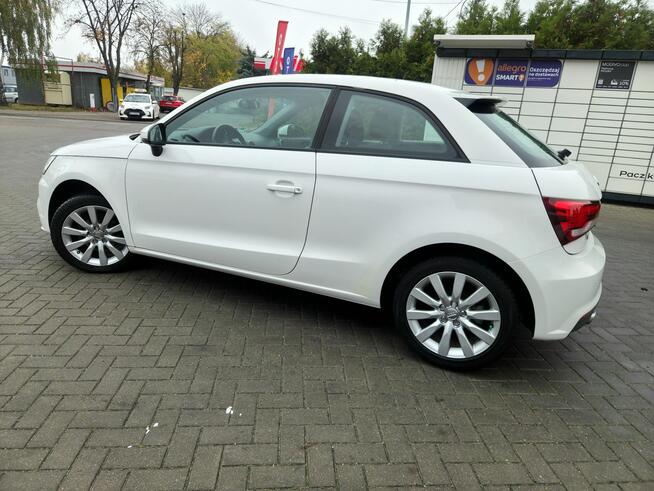 Audi A1 1.4 TDI 90KM BiXenon Led Klima PDC ASO Import Raty Łęczyca - zdjęcie 6