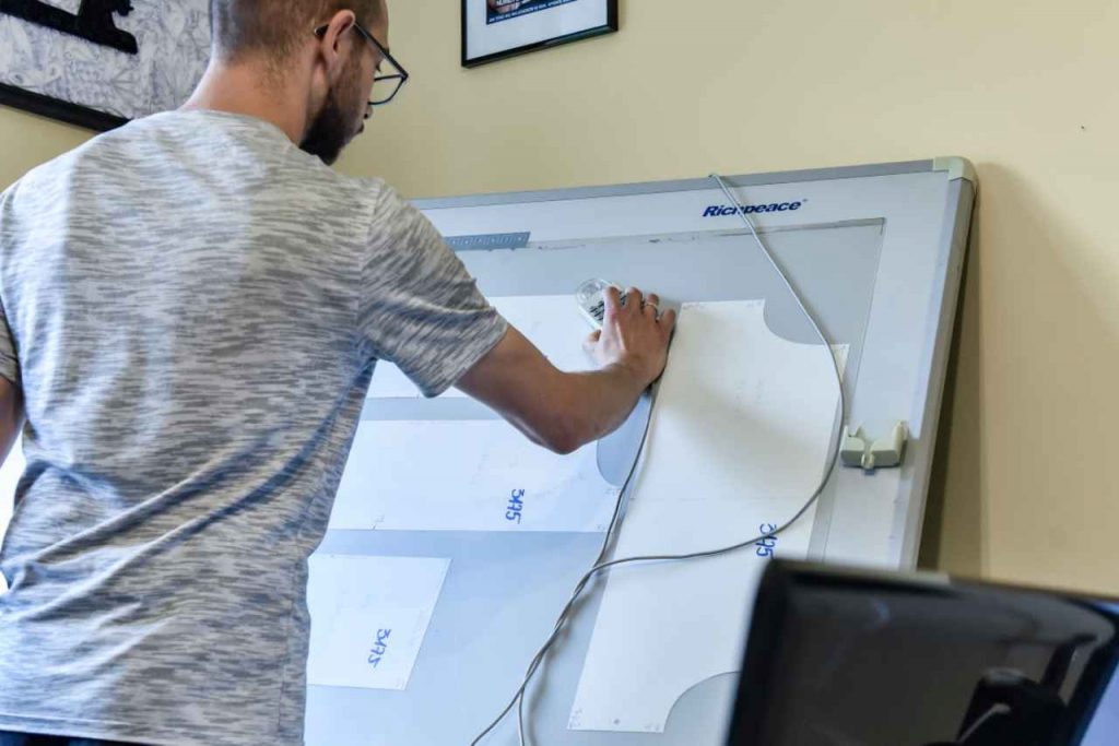 KONSTRUKCJA ODZIEŻY - STOPNIOWANIE - DIGITALIZACJA - WYDRUKI TRAFARETU Kościerzyna - zdjęcie 2