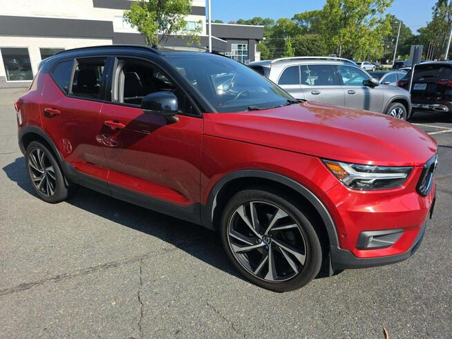 Volvo XC 40 R-Design / AWD / T5 / niski przebieg Chwaszczyno - zdjęcie 2