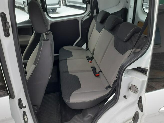 Ford Transit Courier Bardzo ładny, zarejestrowany i ubezpieczony. Lipiany - zdjęcie 8