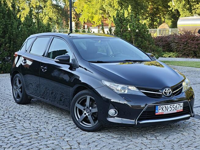 Toyota Auris Sadlno - zdjęcie 1