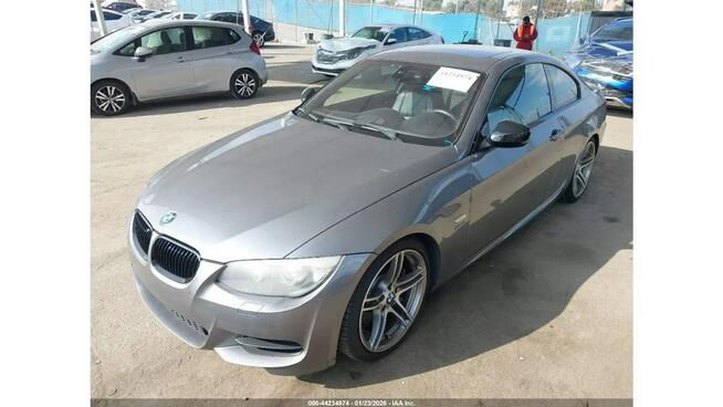 BMW Seria 3 / Wersja IS / M-Pakiet / niski przebieg / Tarnów - zdjęcie 4