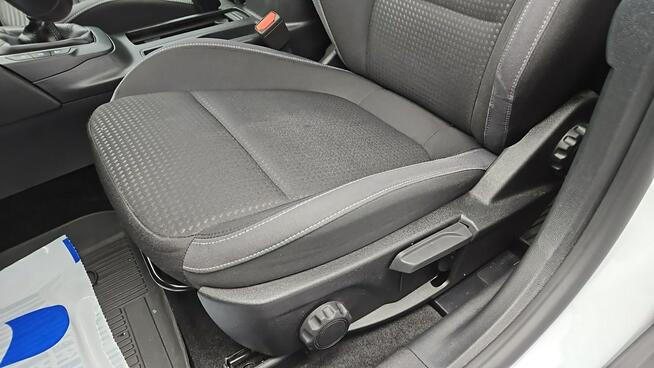 Ford Focus EcoBlue SCR Connected ! Z Polskie Salonu ! Faktura VAT ! Warszawa - zdjęcie 12