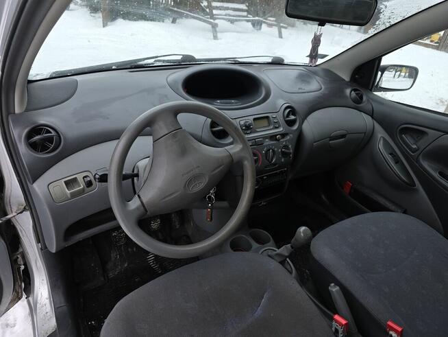 Sprzedam Toyotę Yaris Wandzin - zdjęcie 2