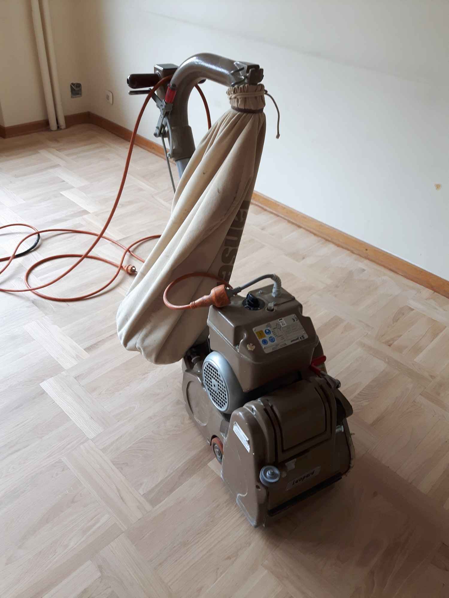 Cykliniarka bezpyłowa 230V Radom - zdjęcie 1