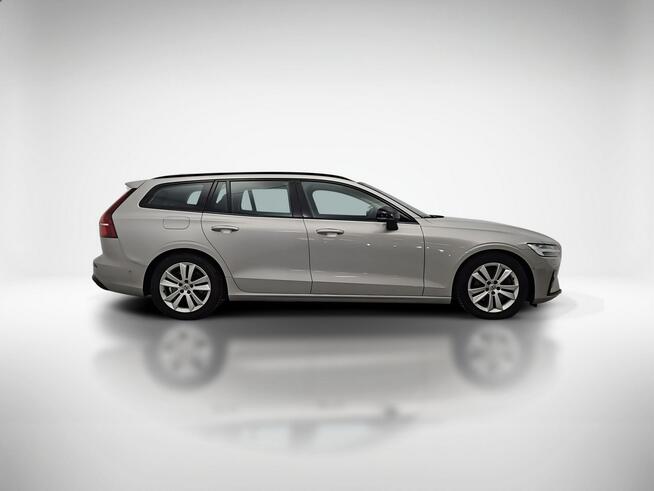 Volvo V60 2.0 B4 B Plus Dark ! Z Polskiego Salonu ! Faktura VAT ! Warszawa - zdjęcie 6