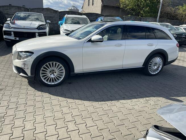Mercedes E 220 Allterrain 4Matic Pamięć Panorama Pneumatyka 221KM Gliwice - zdjęcie 4