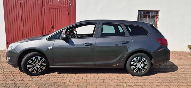 Opel Astra Sports Tourer AUTOMAT-GRZANA KIEROWNICA-FOTELE Paproć - zdjęcie 3