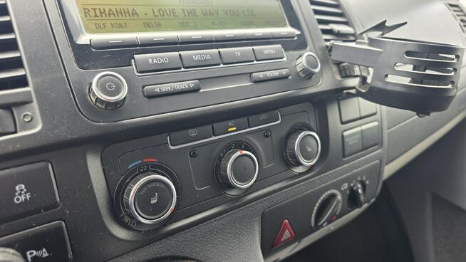 Volkswagen Transporter 6 osobowy klima super stan Lębork - zdjęcie 12