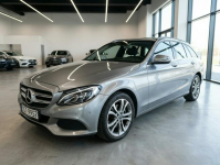 Mercedes C 220 220 170 KM/serwisowany/bezwypadkowy/zarejestrowany Biała - zdjęcie 2