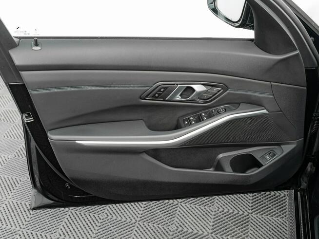 WD9423R#318d mHEV M Sport Podgrz.f Cz.park LED Salon PL VAT23% Gdańsk - zdjęcie 12