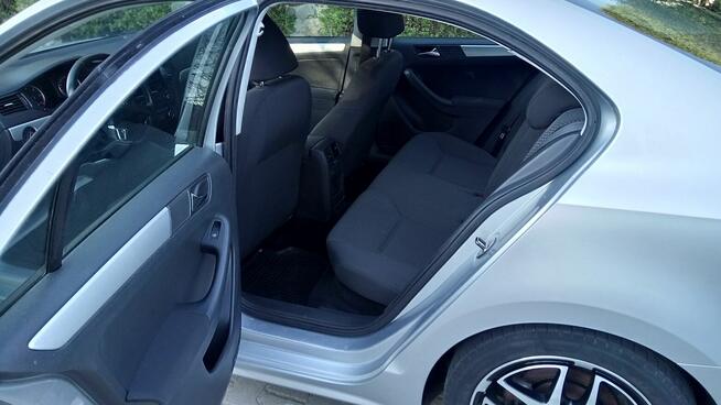 Volkswagen Jetta A6 1.6 Toruń - zdjęcie 3