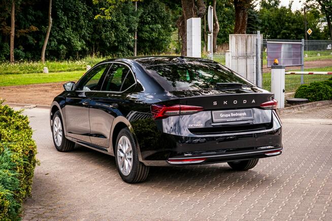 Škoda Octavia Edition 130 Selection 1.5 TSI m-HEV 150 KM DSG Łódź - zdjęcie 11