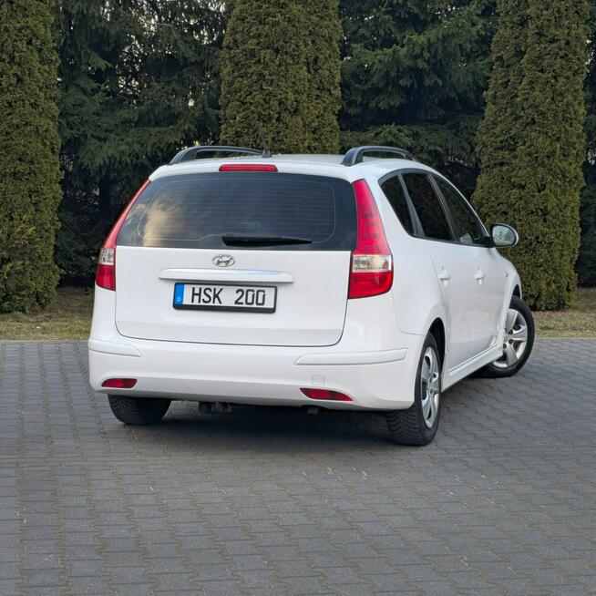 Hyundai i30 1.4 Blue Classic Ostrów Mazowiecka - zdjęcie 12