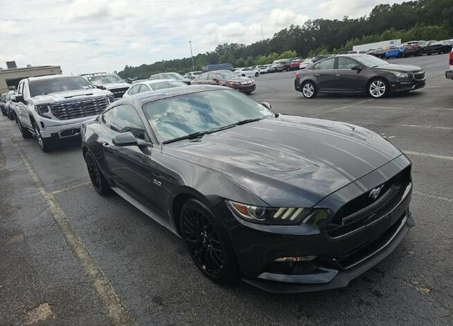 Ford Mustang GT Premium / 5.0 V8 / niski przebieg Cieszyn - zdjęcie 3