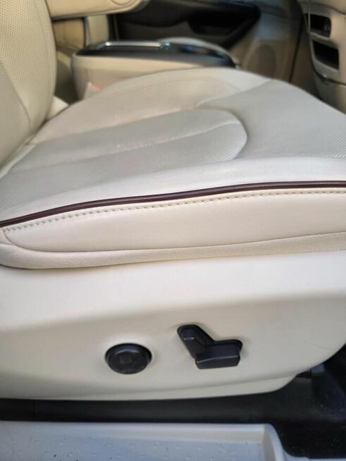 CHRYSLER PACIFICA LIMITED Poznań - zdjęcie 10