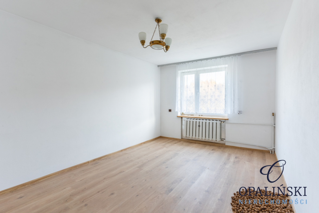 3- piętrowy dom z potencjałem w pięknej okolicy Hucisko Jawornickie - zdjęcie 5