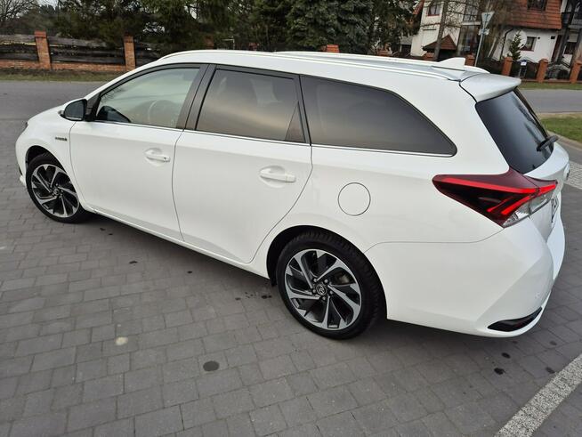 Toyota Auris 1.8 hybrid  climatronic kamera grzane fotele Drelów - zdjęcie 2