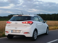 Hyundai i20 nowoczesny miejski z silnikiem 1,1 CRDi Słupca - zdjęcie 8