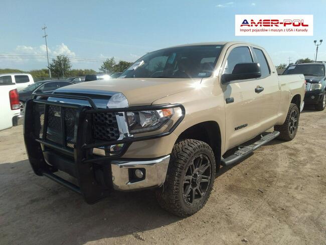 Toyota Tundra 2020, 5.7L, porysowany lakier. Warszawa - zdjęcie 1