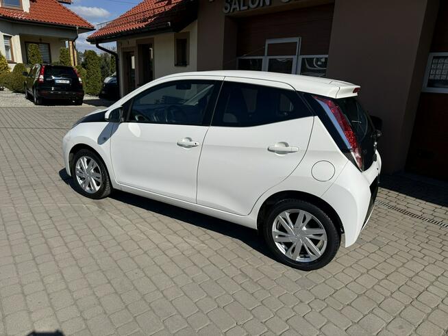 Toyota Aygo !! Rezerwacja !! Orzech - zdjęcie 10