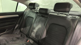 Volkswagen Passat 2.0 TSI Elegance DSG sedan Warszawa - zdjęcie 12