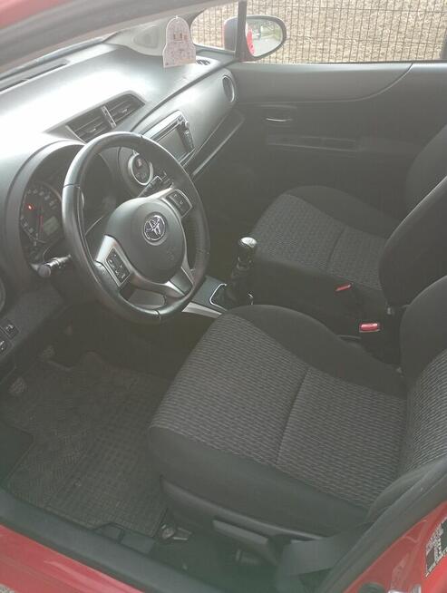 Toyota Yaris 1.3 Dynamic Kierlikówka - zdjęcie 8
