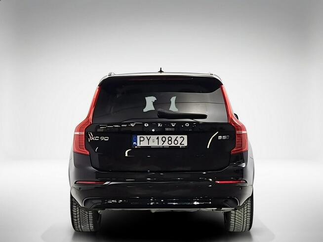 Volvo XC 90 AWD Plus Dark 7os aut ! Z Polskiego Salonu ! Faktura VAT ! Warszawa - zdjęcie 4