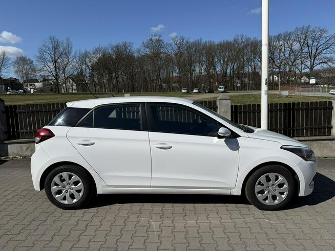Hyundai i20 1,3 benzyna 85 ps ładny ,świeżo zarejestrowany z Niemiec Bolesławiec - zdjęcie 6