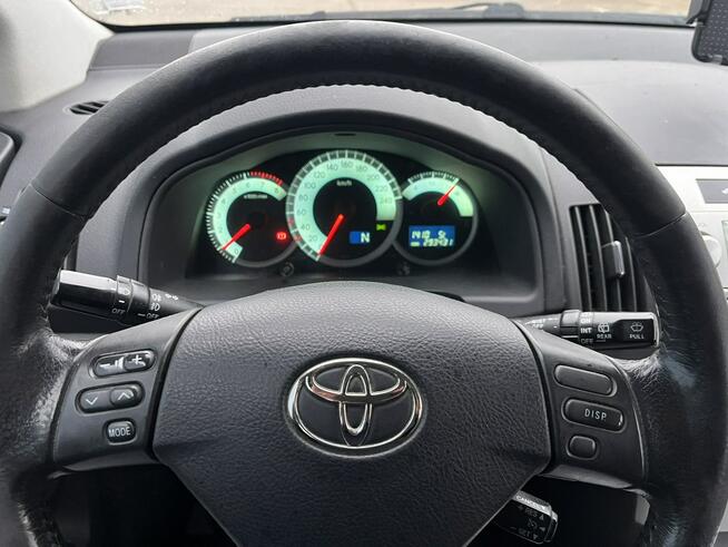 Toyota Corolla Verso 1,8 Benzyna Automat Zarejestrowana Rumia - zdjęcie 9