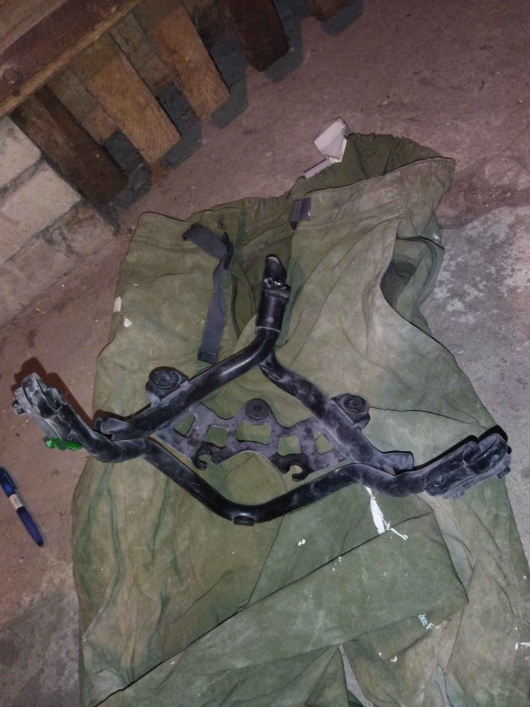 Stelaż do motoru Honda Praga-Południe - zdjęcie 1