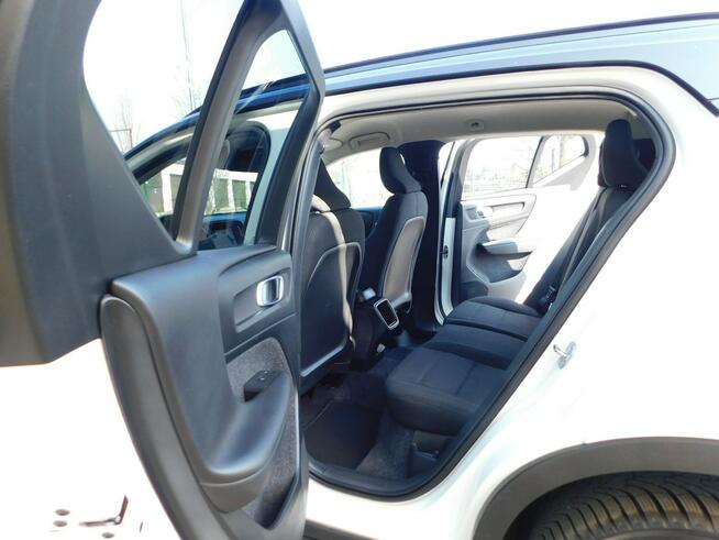 Volvo XC 40 2.0T4 190KM AWD z Gwarancją Żyrardów - zdjęcie 10