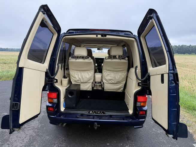 Volkswagen Multivan 2.5 TDI 151KM ProjektZWO Business Ocice - zdjęcie 10