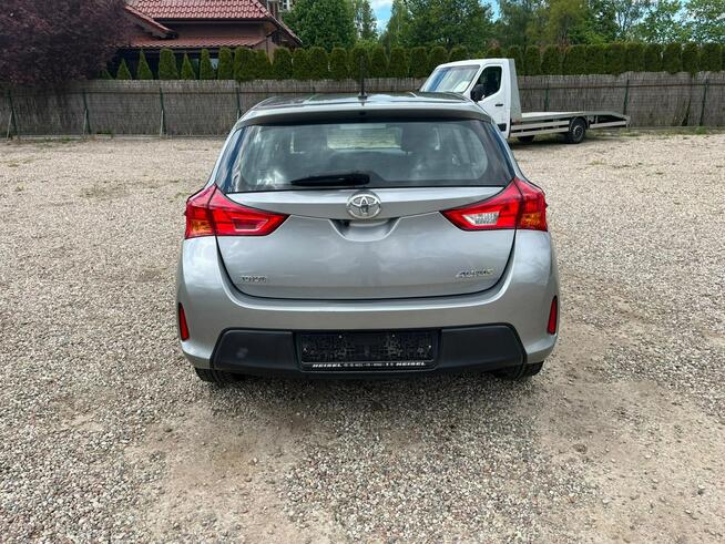 Toyota Auris 1,3 Benzyna 2014r 99KM Białogard - zdjęcie 8