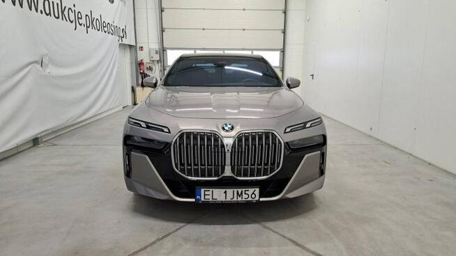 BMW 740 d xDrive M Sport G70 Steptronic Grójec - zdjęcie 2