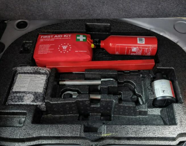 21r Salon Polska 1.8  HYBRID hatchback Bezwypadkowy Serwis ASO Toyota Białystok - zdjęcie 12