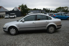Volkswagen Passat 1.9TDI Klima Sedan 2003 rok Lift Tarnogród - zdjęcie 7
