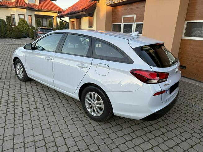 Hyundai i30 1,4 100KM  Klima  Navi  Kamera  Koła lato+zima Orzech - zdjęcie 10