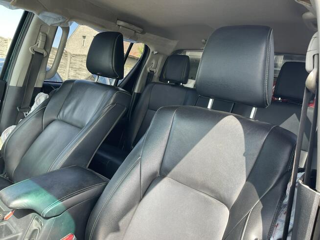 Toyota Hilux Executive 4x4 Automat Klimatronik Podgrzewanie Skóra JBL Gliwice - zdjęcie 11