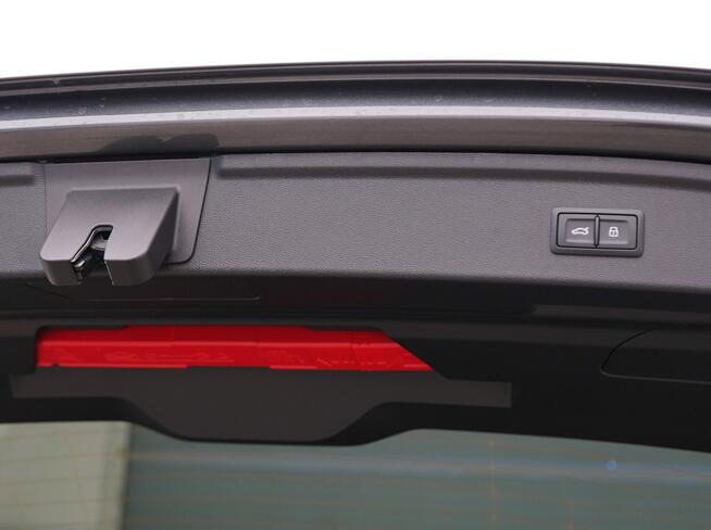 Audi A3 45TFSIe  245 KM Stronic S-line Matrix Kamera  Virtual Kielce - zdjęcie 11