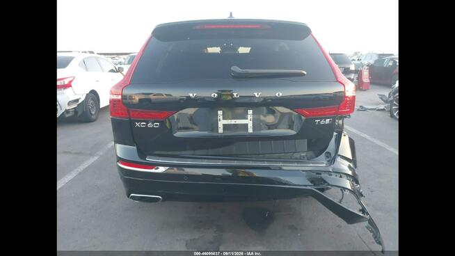 Volvo XC 60 INSCRIPTION / AWD / T6 / niski przebieg Białystok - zdjęcie 6