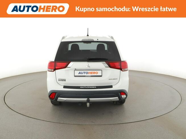 Mitsubishi Outlander kamera hak grzane fotele tempomat Warszawa - zdjęcie 6