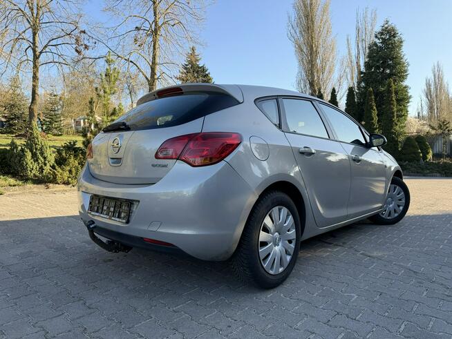 Opel Astra J 1.4 100KM | Klimatronik | Manual| Tempomat | LCD Szczecin - zdjęcie 6