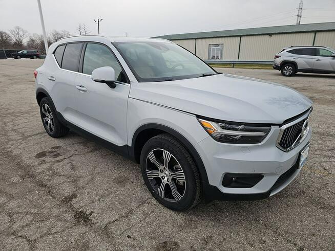Volvo XC 40 INSCRIPTION / AWD / T5 / niski przebieg Chwaszczyno - zdjęcie 3