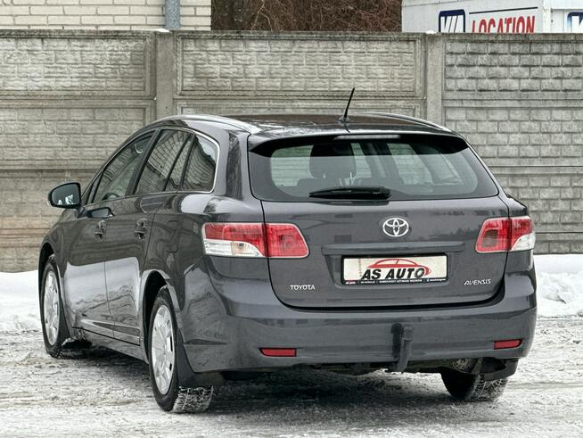 Toyota Avensis 1,6VVTi 132KM SOL/Pod.Fotele/Hak/Serwisowany Węgrów - zdjęcie 4