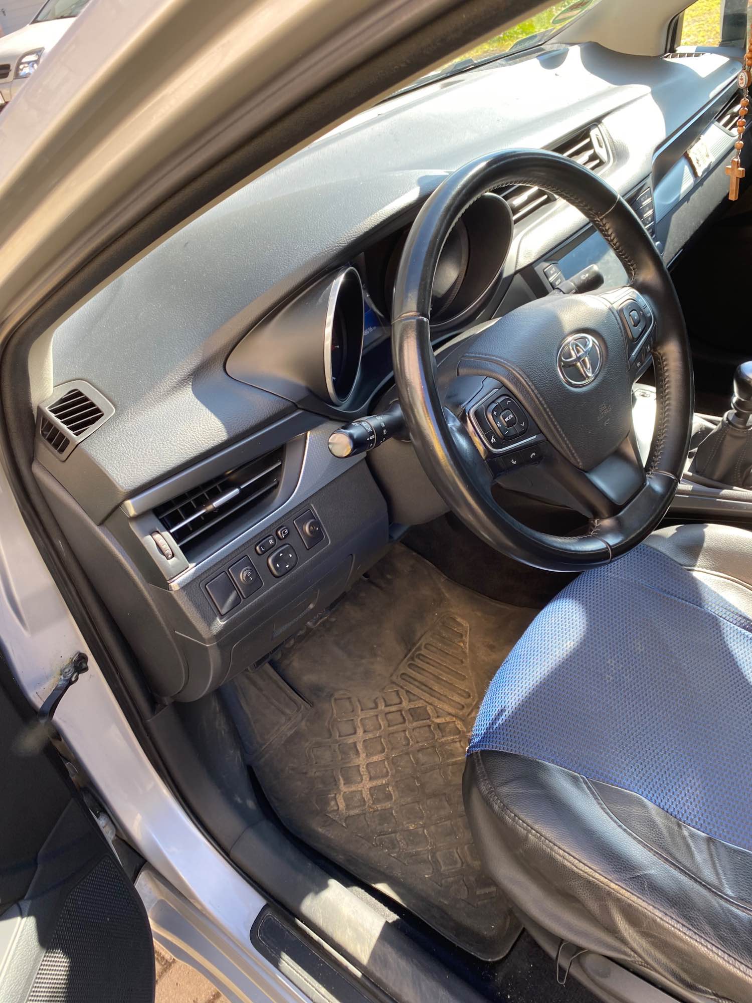 Sprzedam Toyota avensis t 29 1,8 sedan z 2018 Rzepin - zdjęcie 3