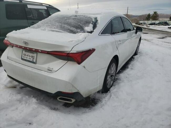 Toyota Avalon 2021, 2.5L, XLE, 4x4, porysowany lakier Warszawa - zdjęcie 4