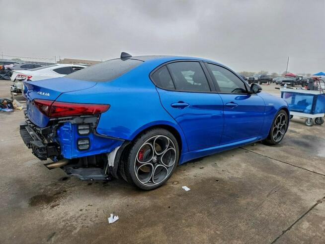 Alfa Romeo Giulia / 2.0 280KM / Bogate wyposażenie / niski przebieg / Tarnów - zdjęcie 4