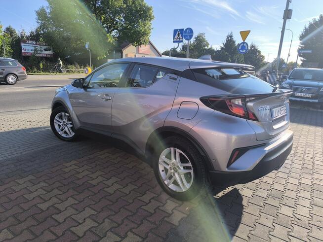 Toyota C-HR 1.8 Hybrid 122KM Automat Klimatronic Kamera Navi Łuków - zdjęcie 9